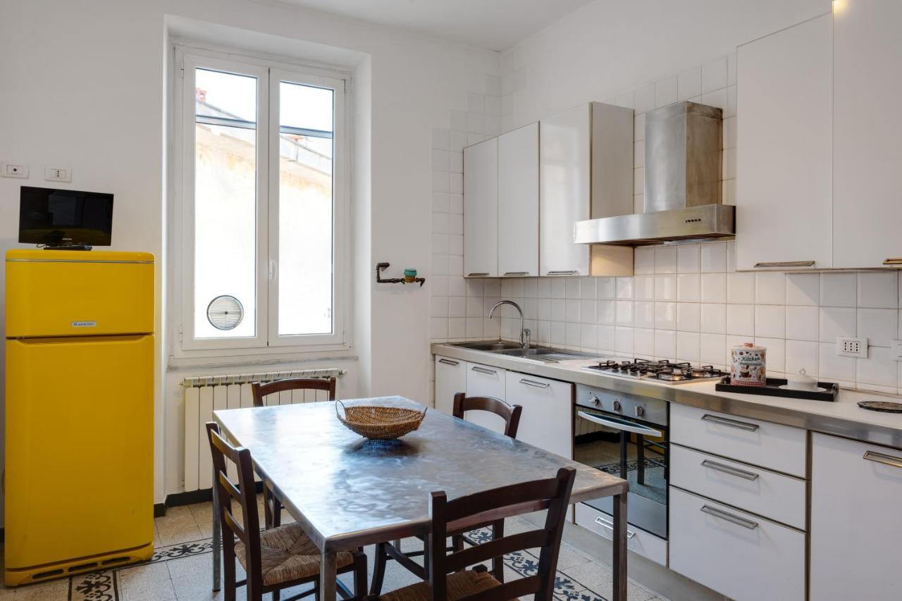Piazza Concordia Apartment With Balcony La Spezia Bagian luar foto